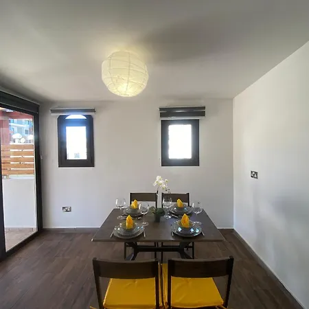 Philip Spacious Apartamento Limassol