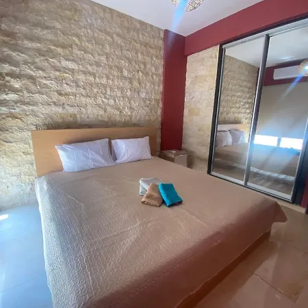 Philip Spacious * Limassol