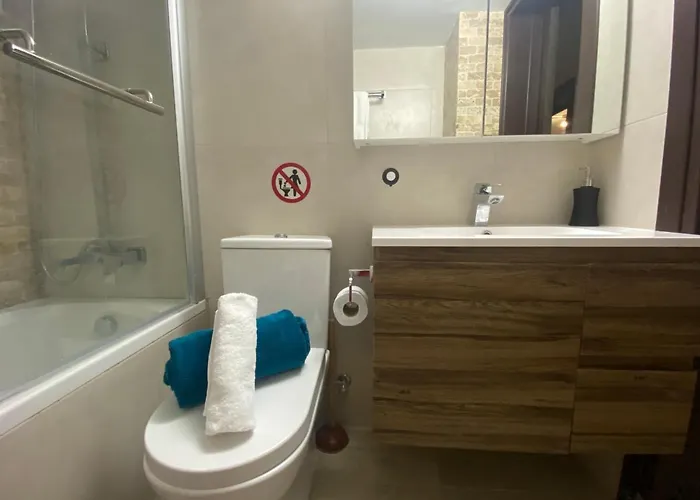 Philip Spacious * Lemesos